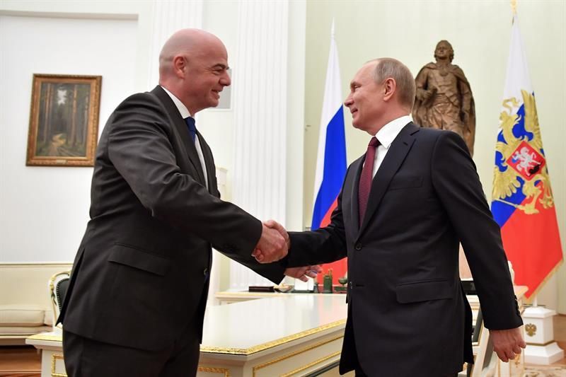 Rusia apoya a Infantino para seguir al frente de la FIFA