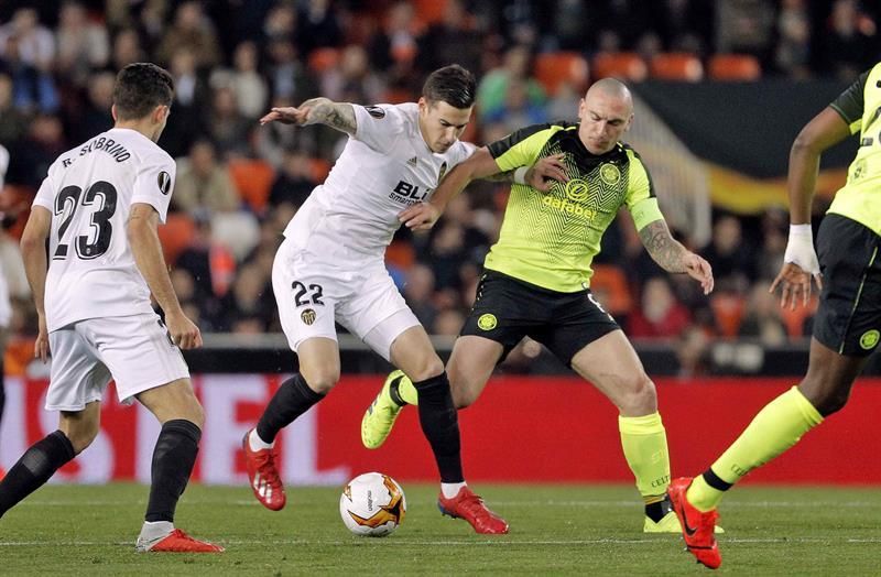 1-0. El Valencia aprovechó su superioridad numérica para clasificarse