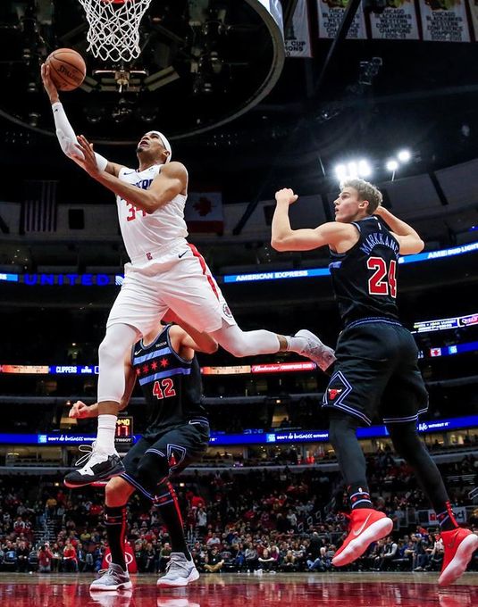 106-102. Harris y Marjanovic imponen su juego en zona y ganan los Sixers