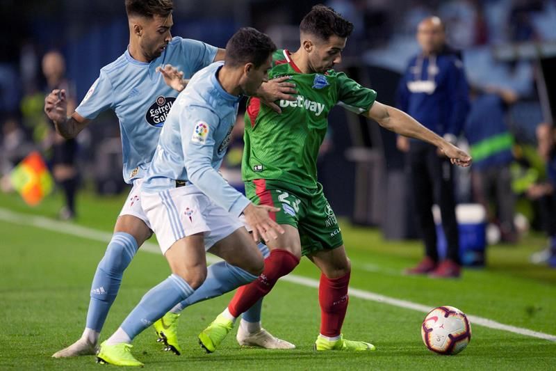 Alavés pretende afianzarse en puestos europeos a costa de la crisis del Celta