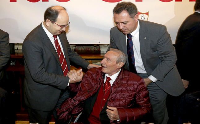 El Betis se suma a las múltiples condolencias por la muerte de Alés