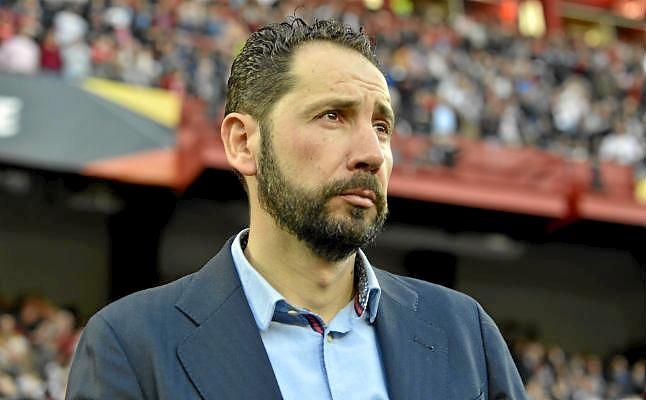 Machín: "El Slavia no nos lo va a poner fácil"