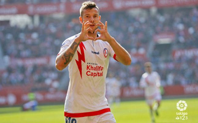 Aitor Ruibal: "Lucho cada día para tener una oportunidad en el Betis"