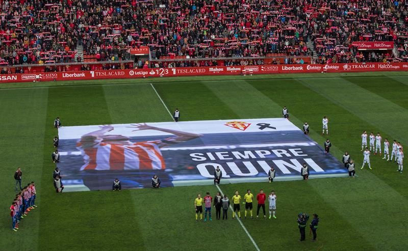 El Sporting homenajea a Quini en el primer aniversario de su muerte