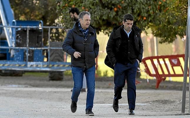 El Sevilla no se para y vigila el mercado de técnicos