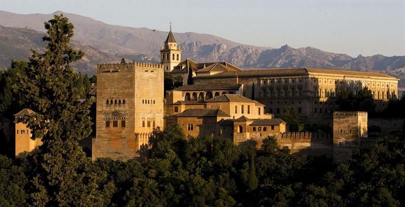 Granada prepara paquete turístico para las aficiones del Atlético y Real Sociedad