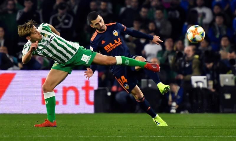 Valencia y Betis buscan la final con la balanza inclinada para los locales