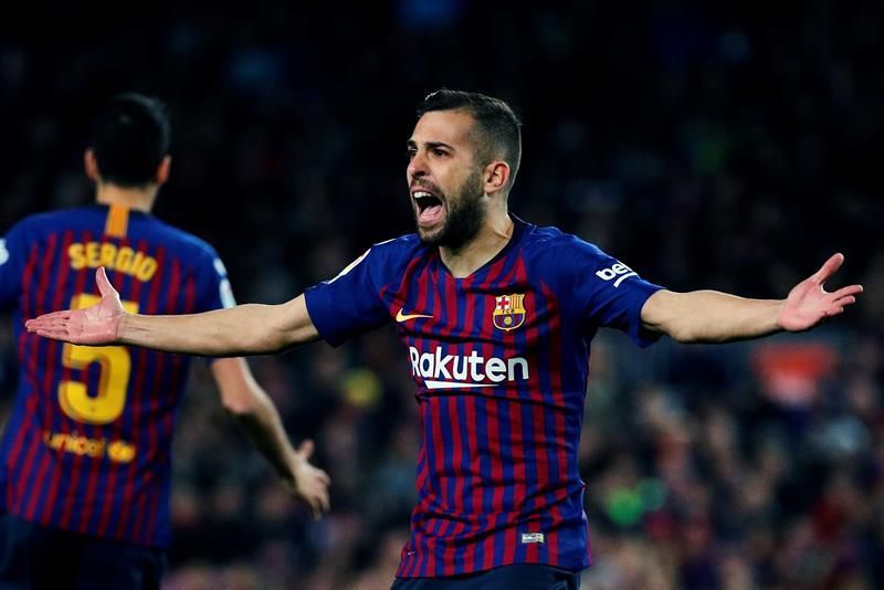 Jordi Alba renueva con el Barcelona hasta junio de 2024