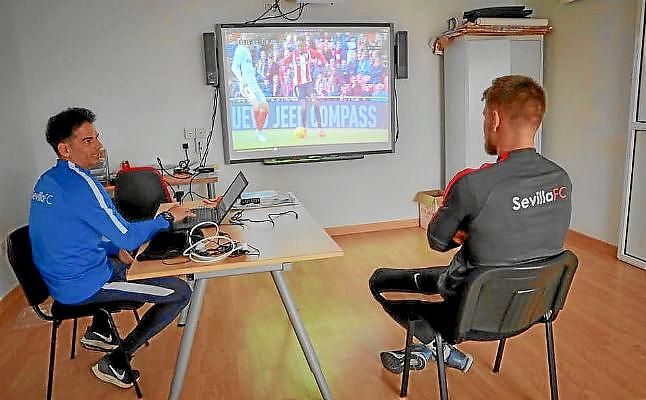 Vaclik desvela parte de su trabajo diario en el Sevilla