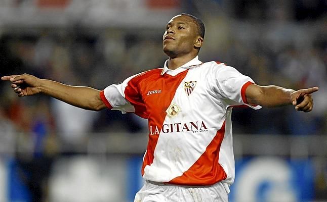 Baptista sale en defensa de Monchi