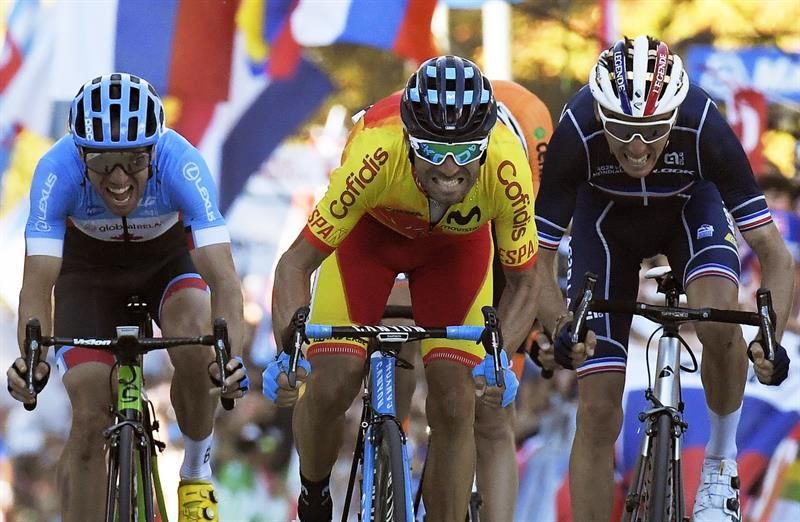 Roglic remata el maillot rojo con victoria en Jebel Jais, Valverde quinto