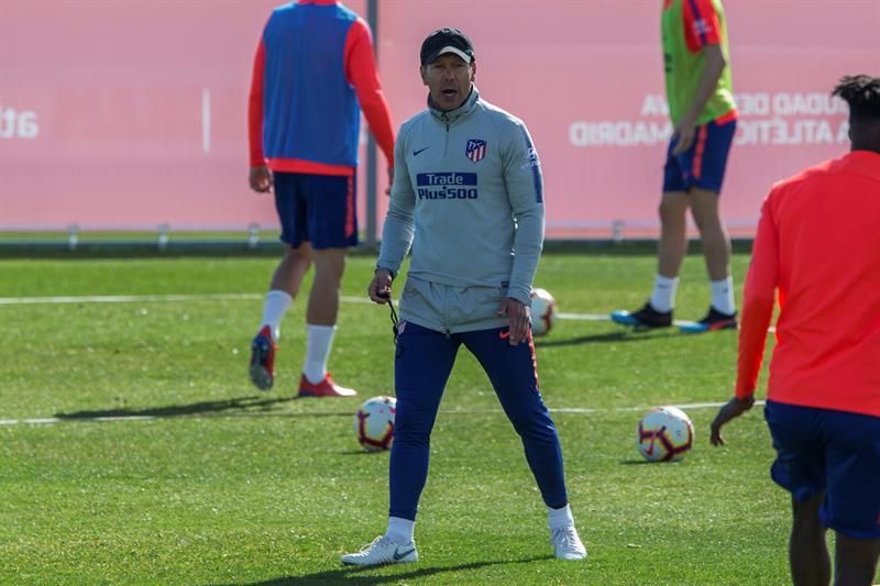 Simeone insiste en el once para Anoeta, con la alternativa de Lemar