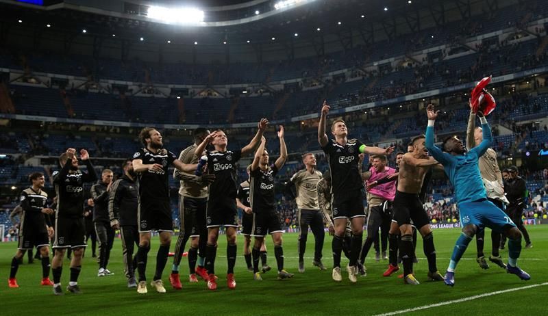 La resurrección del mejor Ajax, o la vuelta del "fútbol total"