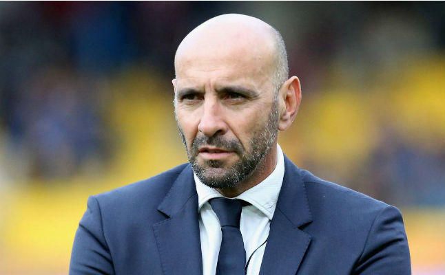 Tensión entre Monchi y aficionados de la Roma