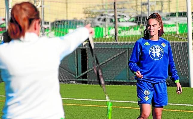 Tres béticas superan el corte del Futbol Draft