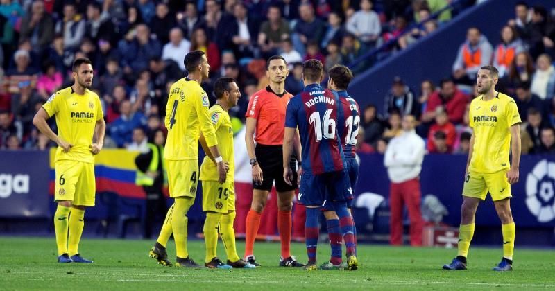 0-2. El Villarreal logra un triunfo vital en el último suspiro