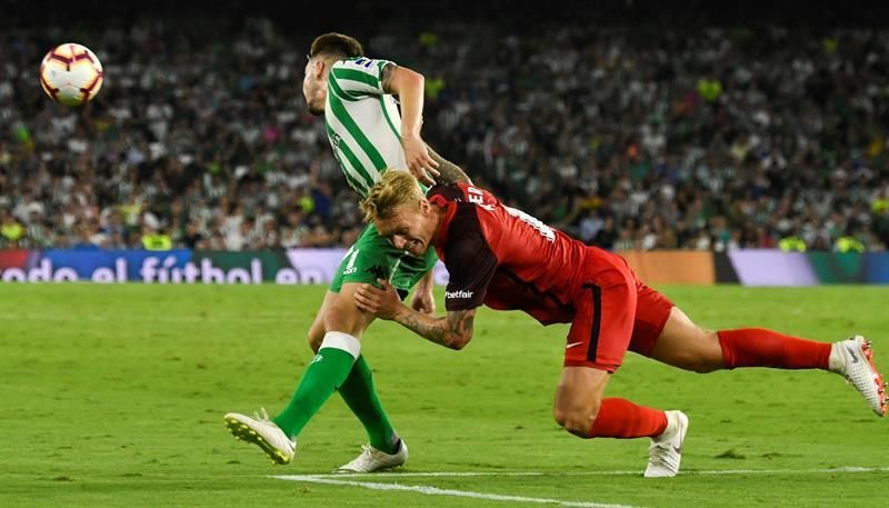 Dinamarca cita a Kjær y Braithwaite; se cae Sisto