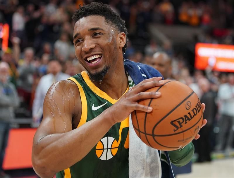 97-114. Mitchell y los Jazz ascienden en su Conferencia