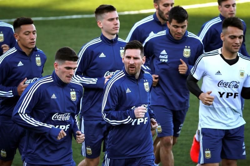 Messi, protagonista del primer entrenamiento de Argentina en Madrid