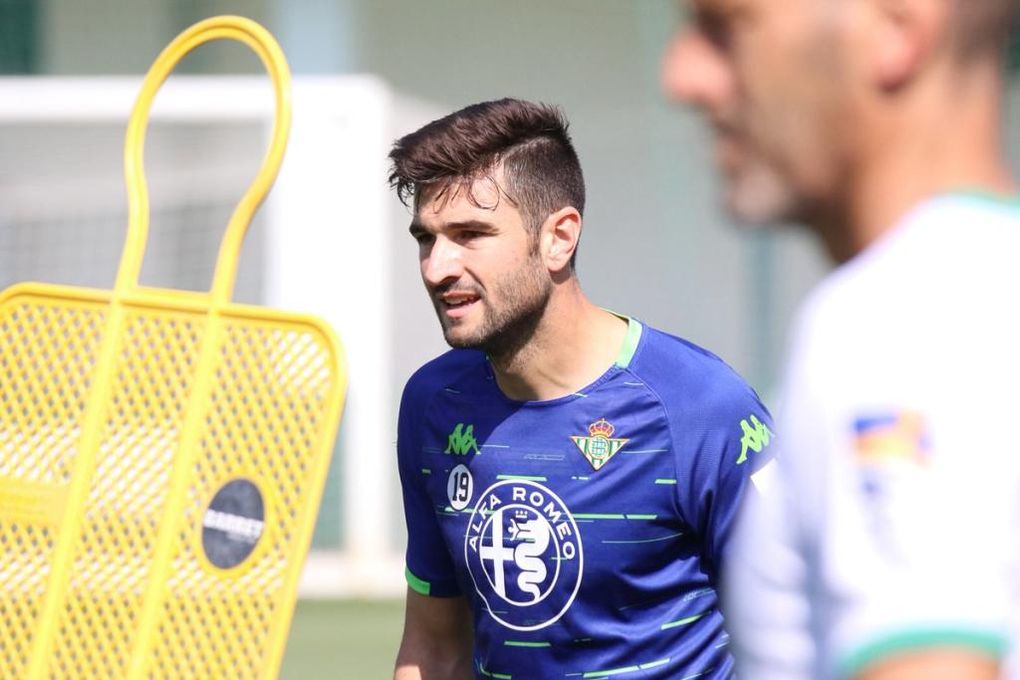 Quique Setién, sin internacionales y con el único objetivo de Europa