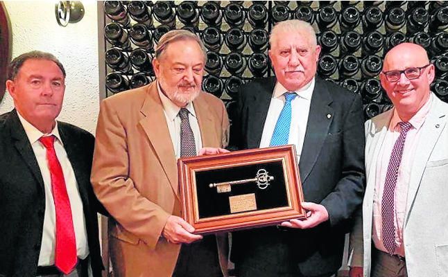 Dice adiós con la Llave de Oro del fútbol andaluz