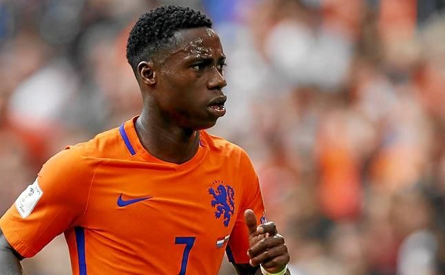 Promes, de "rey en Moscú" a gregario en Sevilla