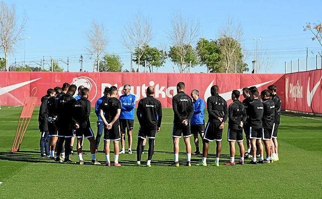 El Sevilla prepara el Trofeo Antonio Puerta sin nueve internacionales