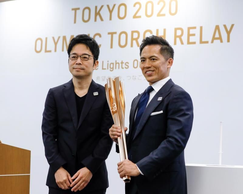 Tokio 2020 presenta su antorcha olímpica inspirada en la flor del cerezo