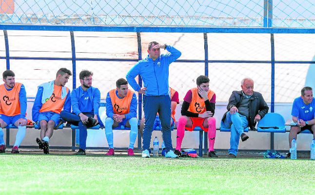 El Castilleja ofrece la renovación a Manuel Luque