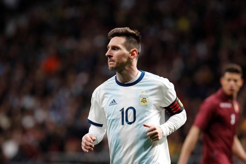 Messi dice que "se hizo costumbre mentir" sobre él en Argentina
