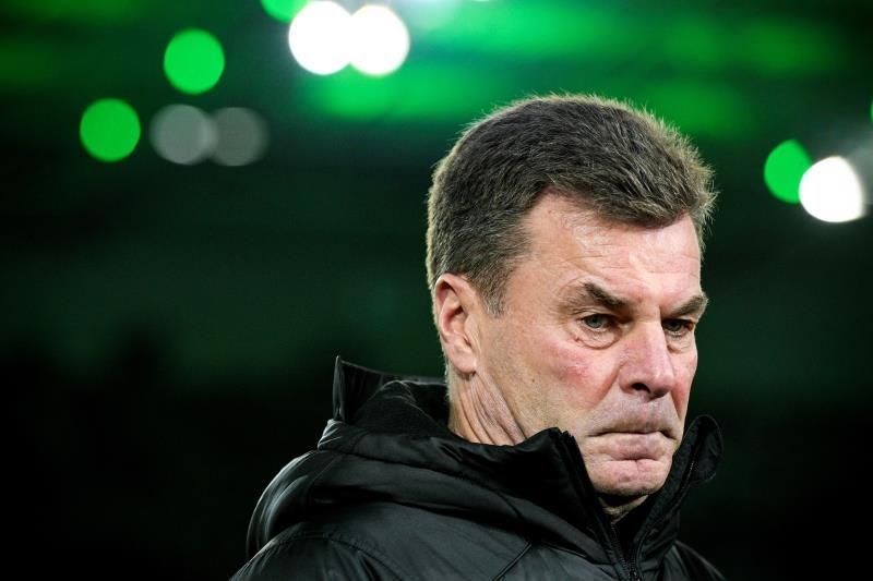 Hecking dejará de entrenar al Mönchengladbach al final de la temporada
