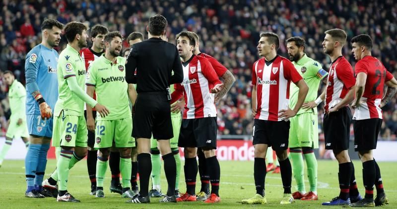 Catalán explota: "Lo que ha pasado es una vergüenza; no me creo el VAR"