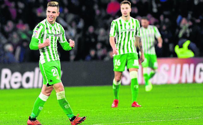El centro del campo tira del carro