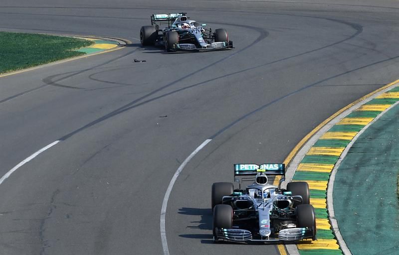 La pugna entre Bottas y Hamilton marca, en China, la carrera 1.000 en F1