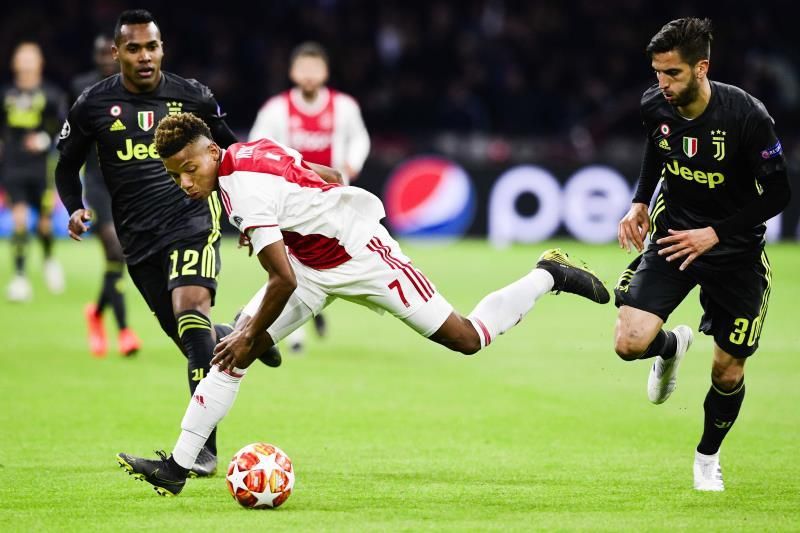 1-1. Ajax y Juventus dejan la eliminatoria abierta