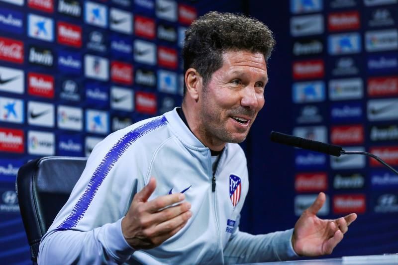 Simeone: "Más que nunca estoy con Diego Costa"