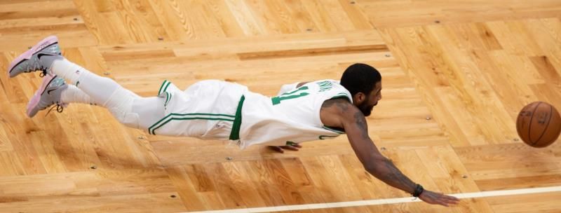 84-74. Irving, Morris, Horford y la defensa dan a Celtics primer triunfo