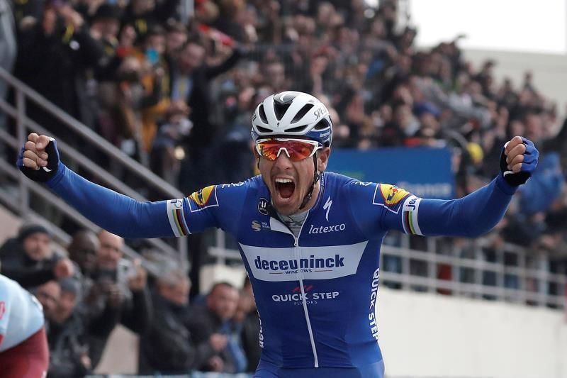 Philippe Gilbert alcanza el cielo en el "Infierno del Norte"