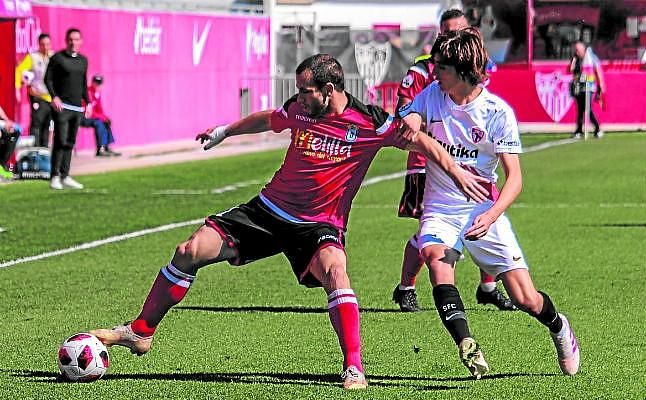 El líder también sufre en el fortín