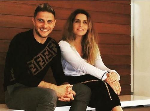 La mujer de Joaquín sale en su defensa