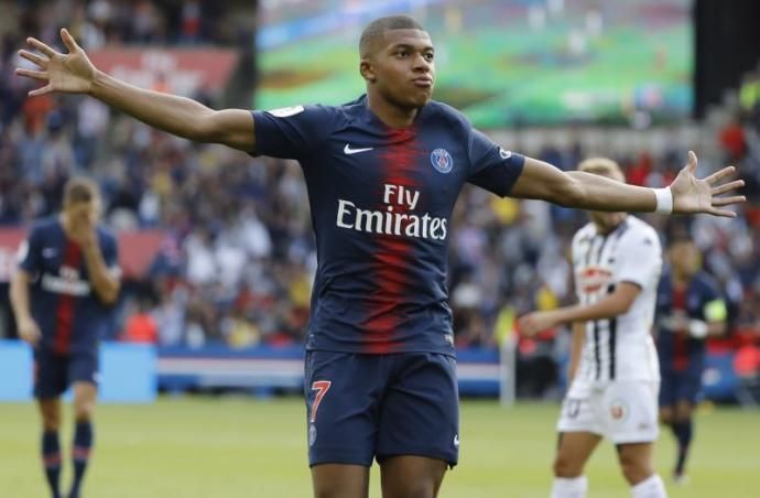 El Bayern se cae de la pugna por Mbappé