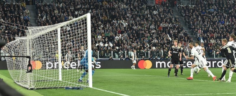 1-2. El Ajax destrona a Cristiano con otra obra maestra