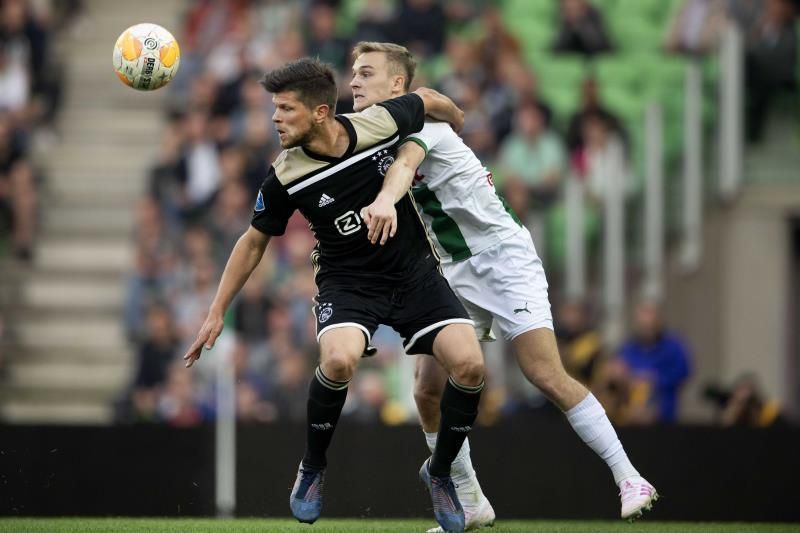 Huntelaar redondea la semana mágica del Ajax