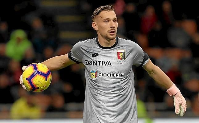 Monchi vigila al meta Radu, según Tuttomercato