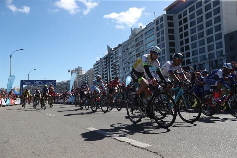 El colombiano Walter Vargas gana la Vuelta Ciclista del Uruguay