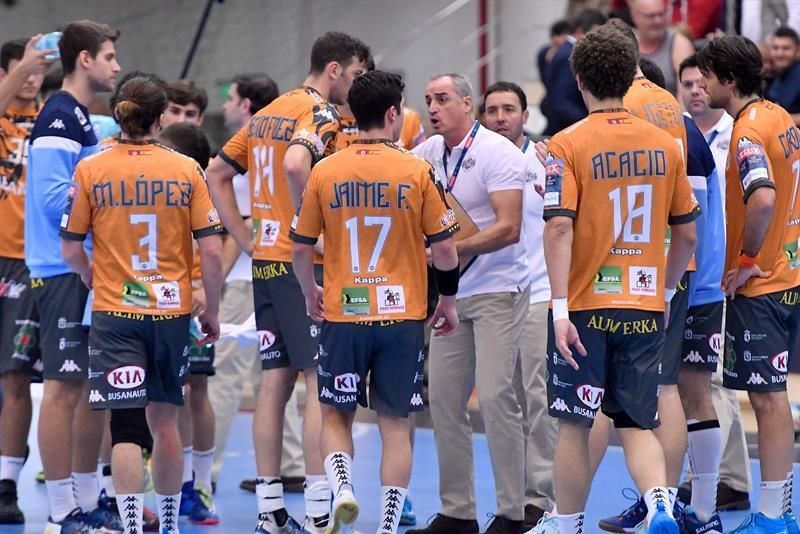 Guijosa, pese a haber renovado, no seguirá como entrenador del Ademar