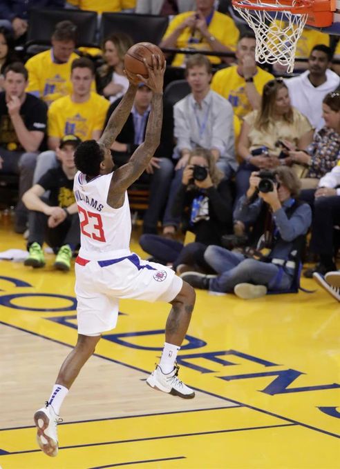 121-129. Williams y Clippers ganan a Warriors y fuerzan el sexto partido