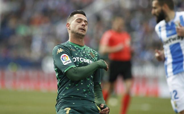 Sergio León, tentado por el Levante, seguiría sin Setién