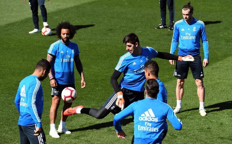 Benzema sufre una lesión muscular en el bíceps femoral izquierdo