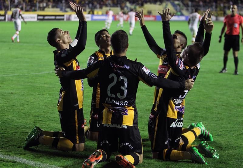 Cuatro equipos pelearán el liderato palmo a palmo en el Apertura de Bolivia